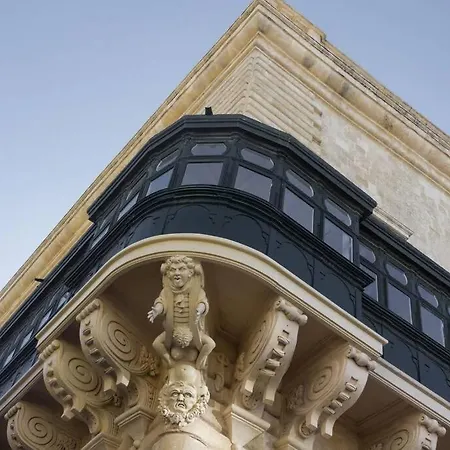 Sally Port 32 * Valletta